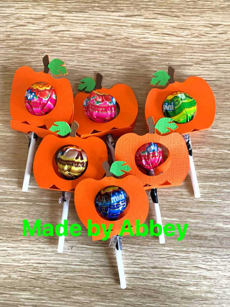 Halloween Lollipop Holders with Free SVGs | Craft Room Time