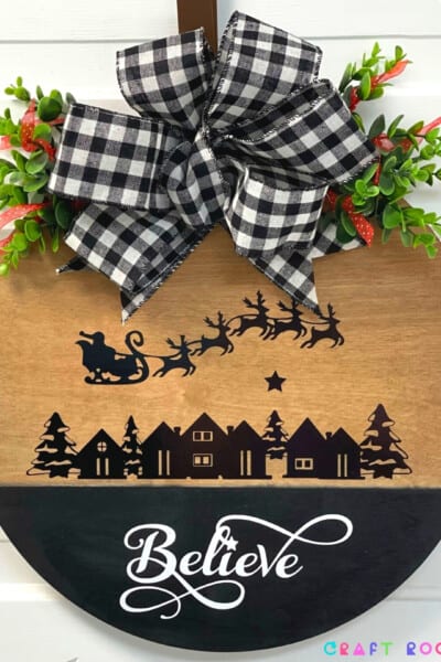 How to Make a Believe in Santa Round Wooden Sign